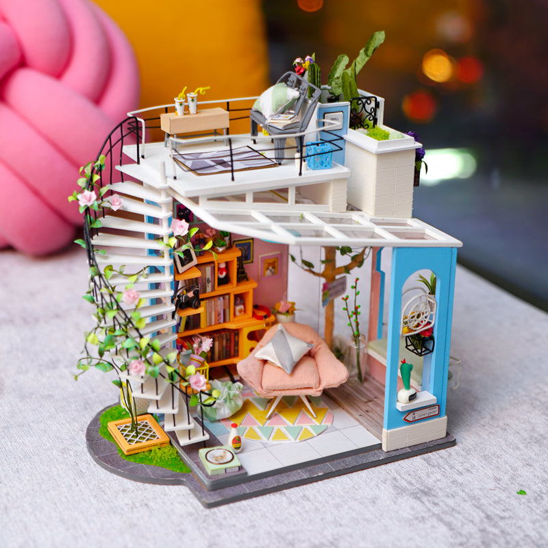 Rolife Dora's Loft Miniature House DG12 – ROBOTIME