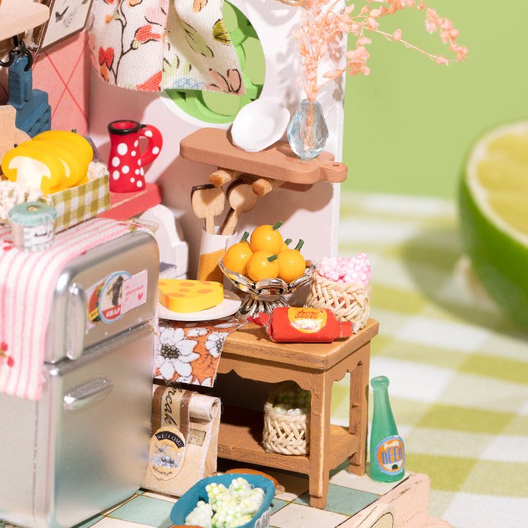 Rolife TASTE LIFE (KITCHEN) DIY Miniature House DS015